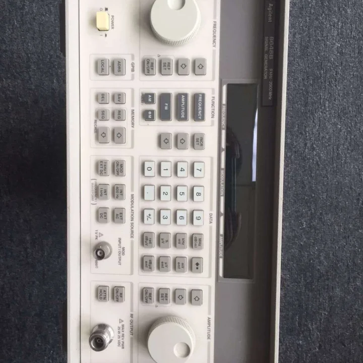 KEYSIGHT HP Agilent 8648B Signal Generator Frequency 9 kHz- 2 GHz -YB#
